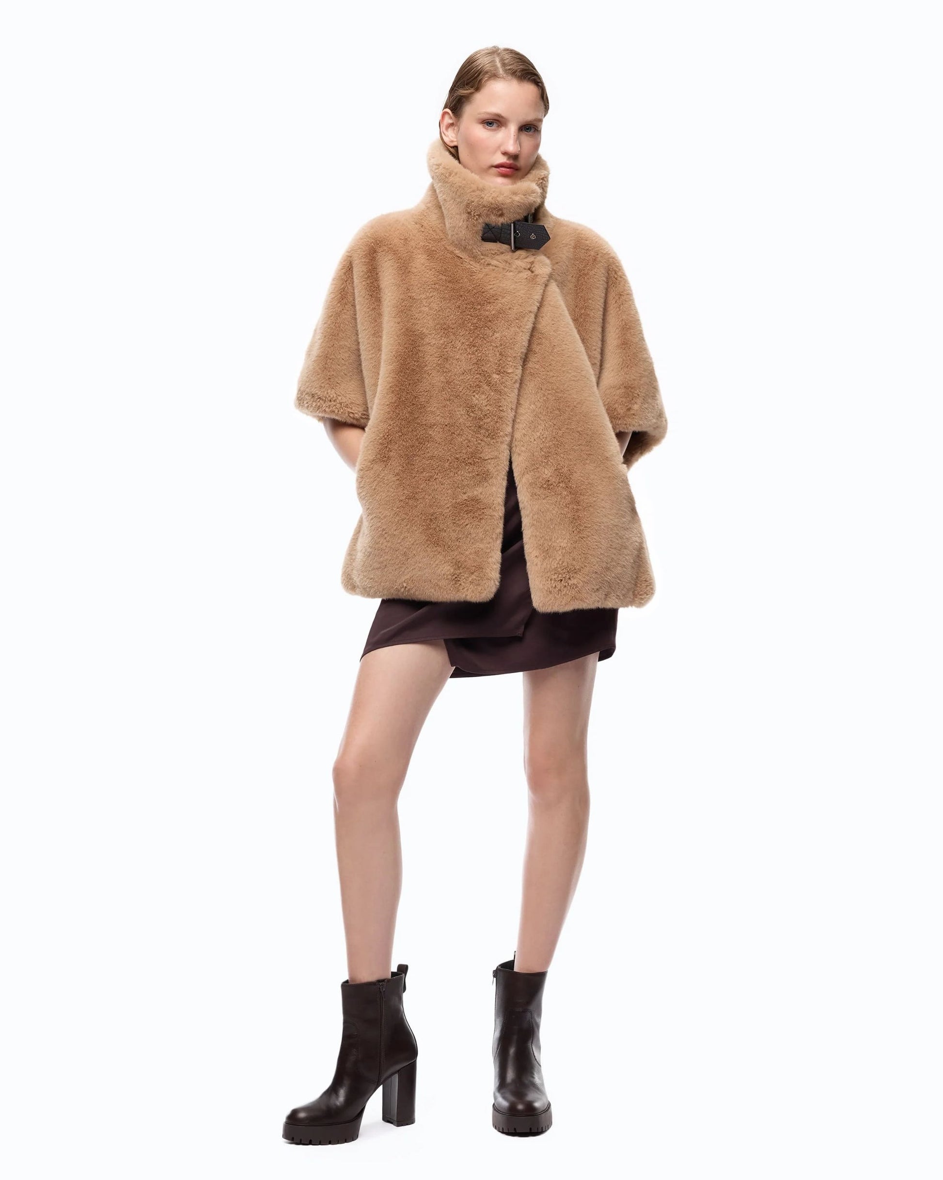 Pinko Cappa in Tessuto Aspen Effetto Pelliccia donna