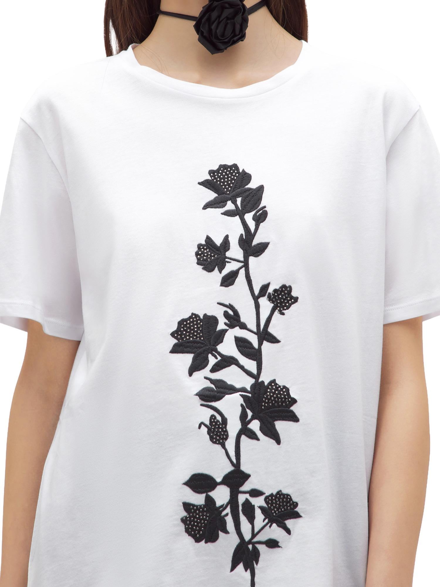 Blugirl T-shirt con ricamo floreale
