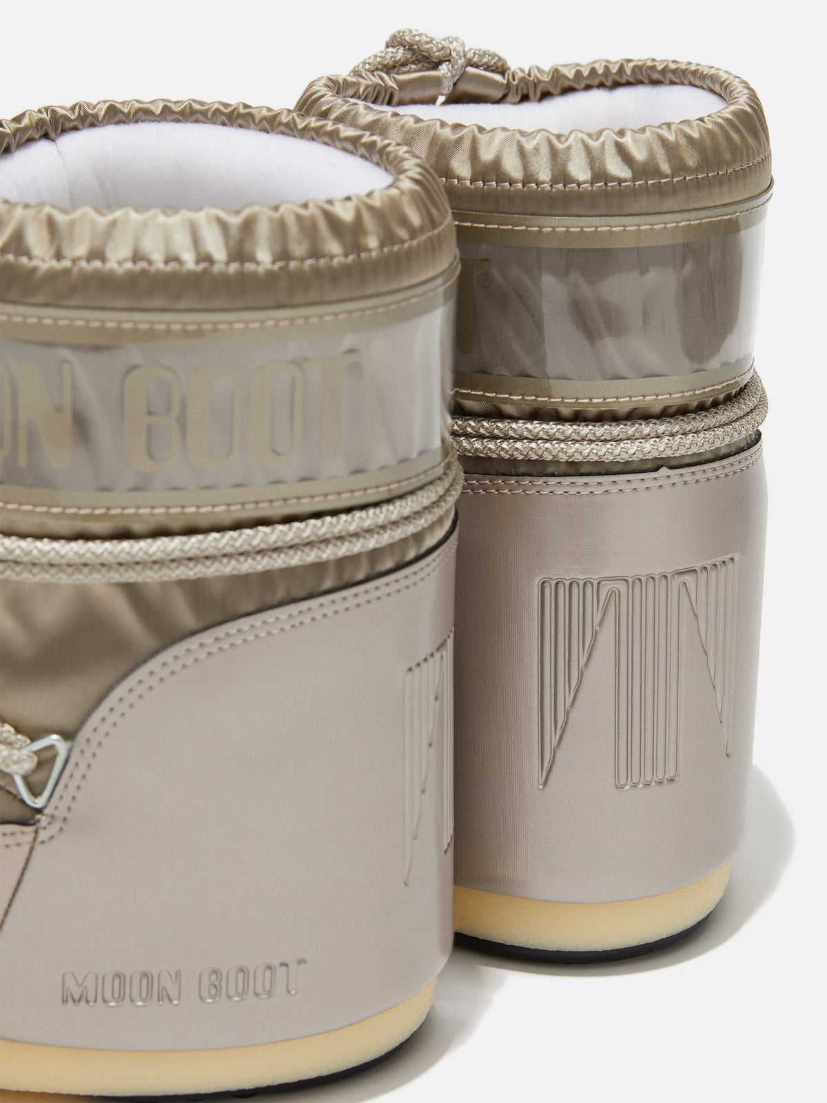 Stivale icon low glance nero in raso