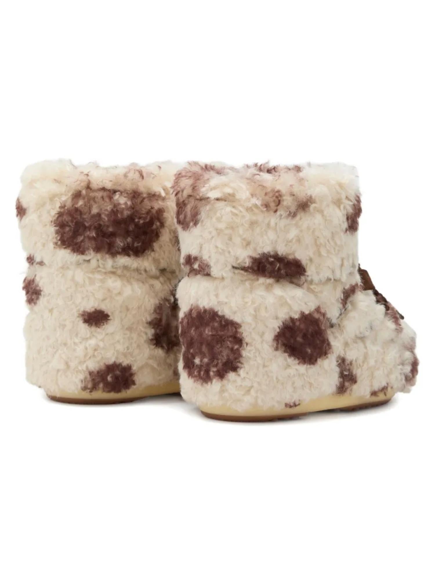 Moon Boot Icon Low Curly