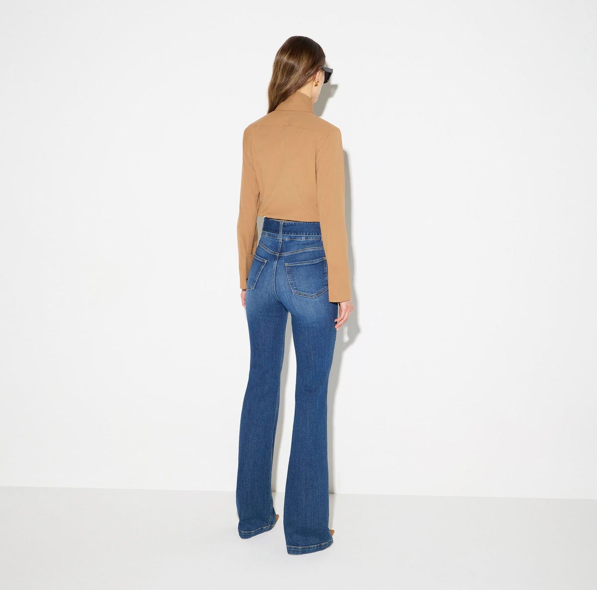 Jeans a zampetta con cintura