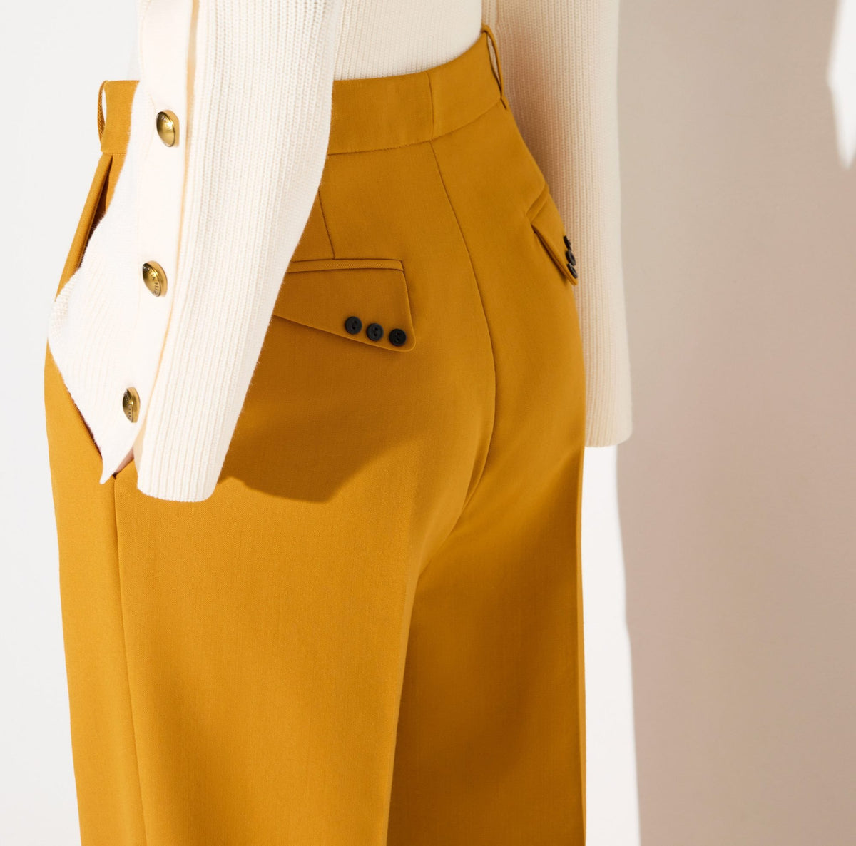 Pantaloni in gabardina