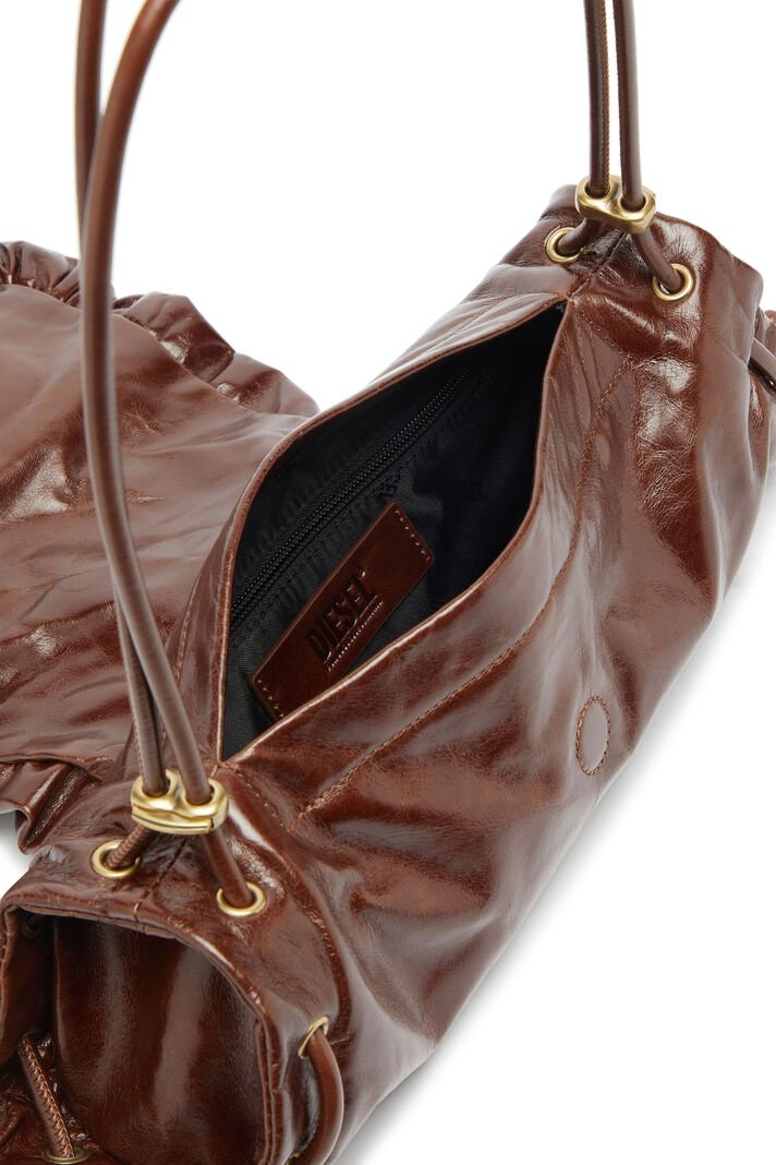 Scrunch-D-Borsa a spalla piccola arricciata in pelle lucida