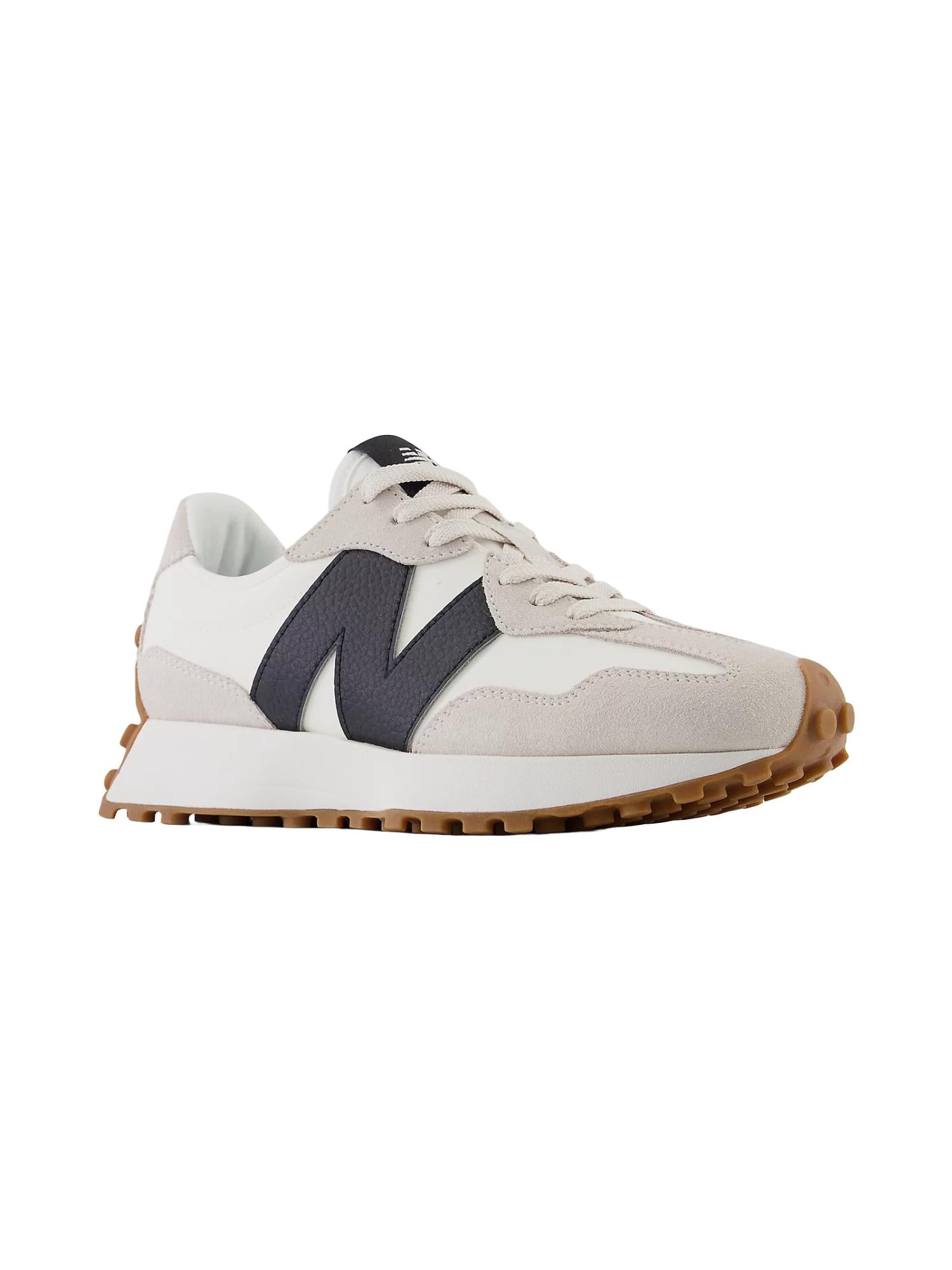 New Balance 327