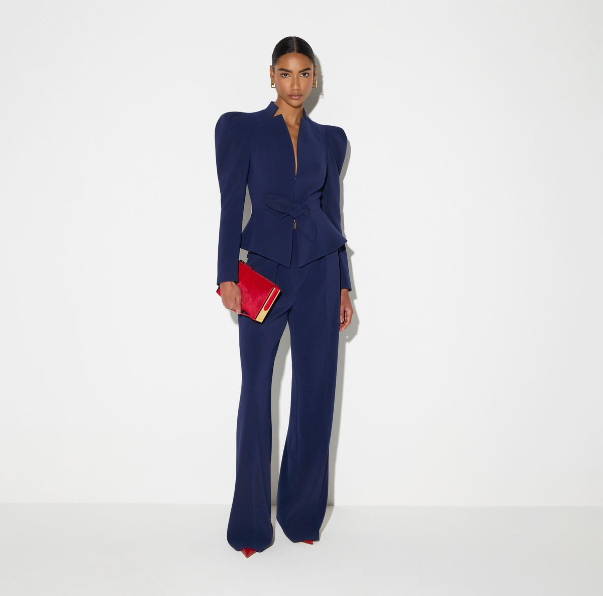 Pantaloni in crêpe leggero con cintura