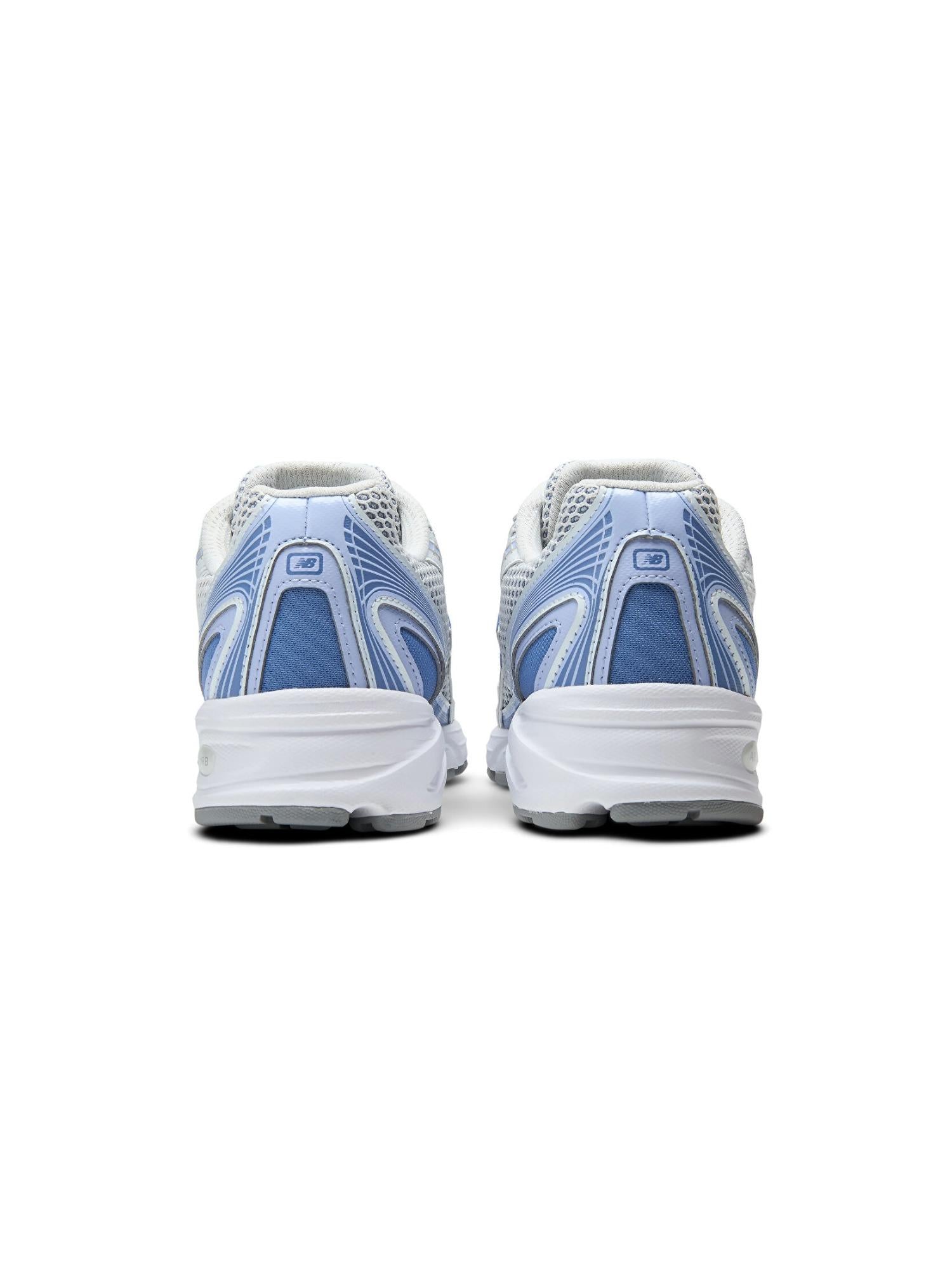 New Balance 740