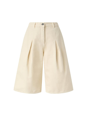 Pinko Shorts over Pascal
