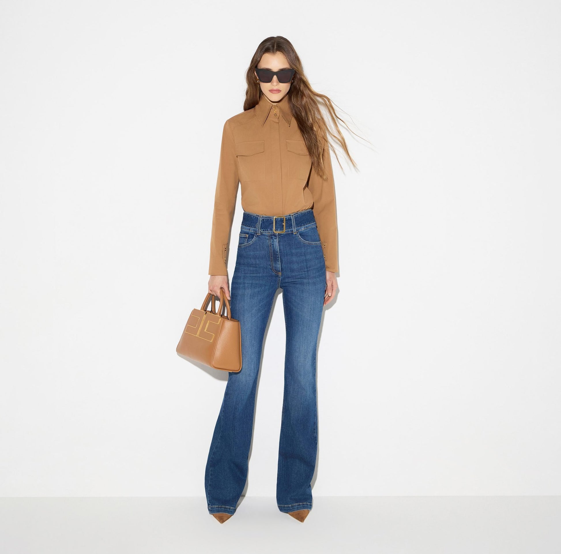 Jeans a zampetta con cintura