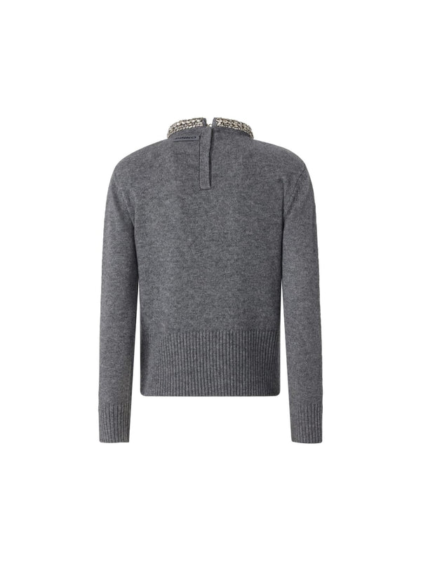 Maglia in misto lana con collo gioiello