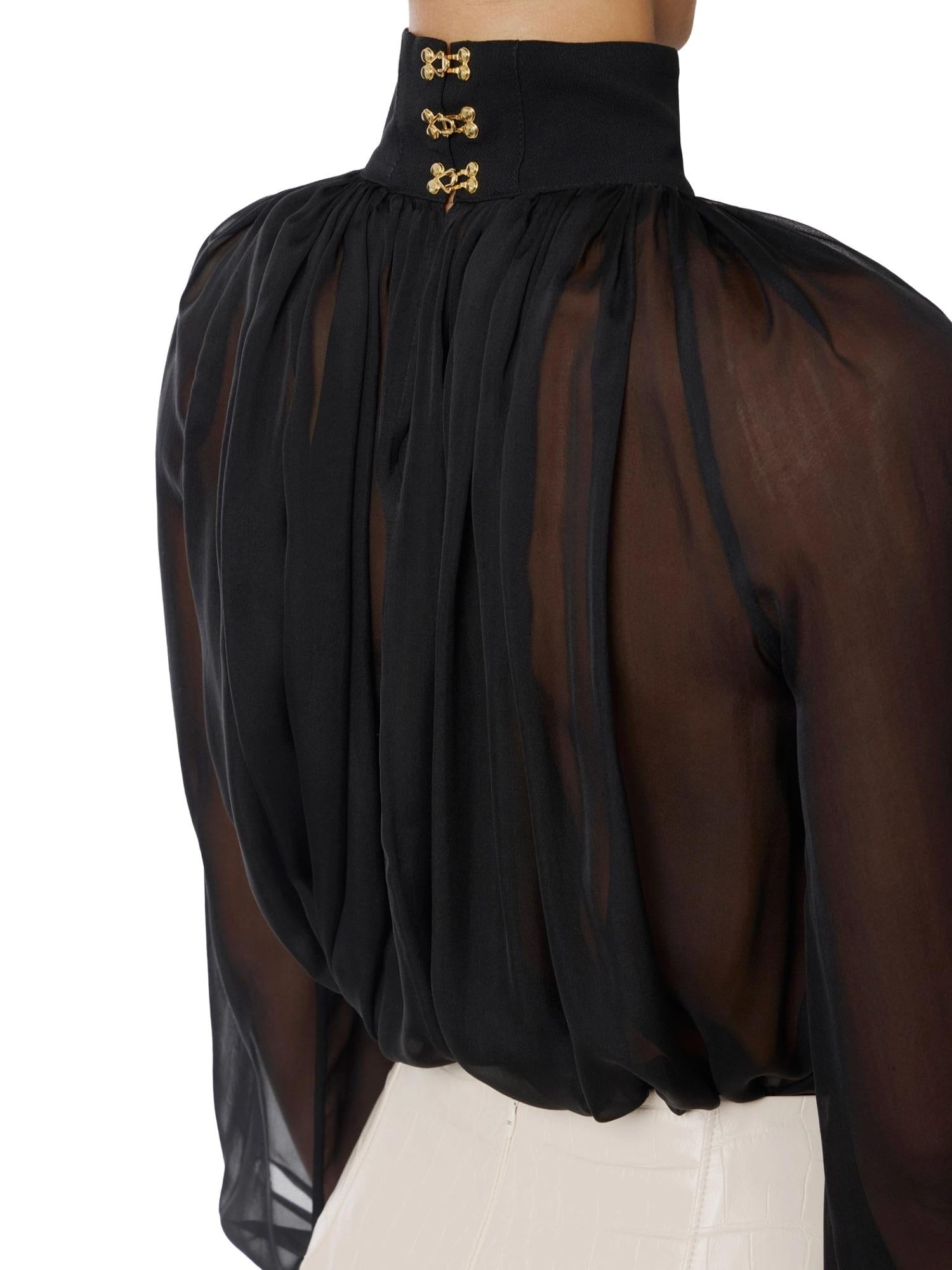 Elisabetta Franchi Blusa in voile con ganci gioiello